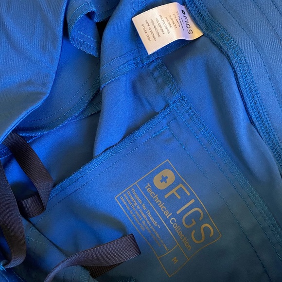 Figs Axim™ Cargo Scrub Pants - Royal Blue - Medium - Picture 4 of 6